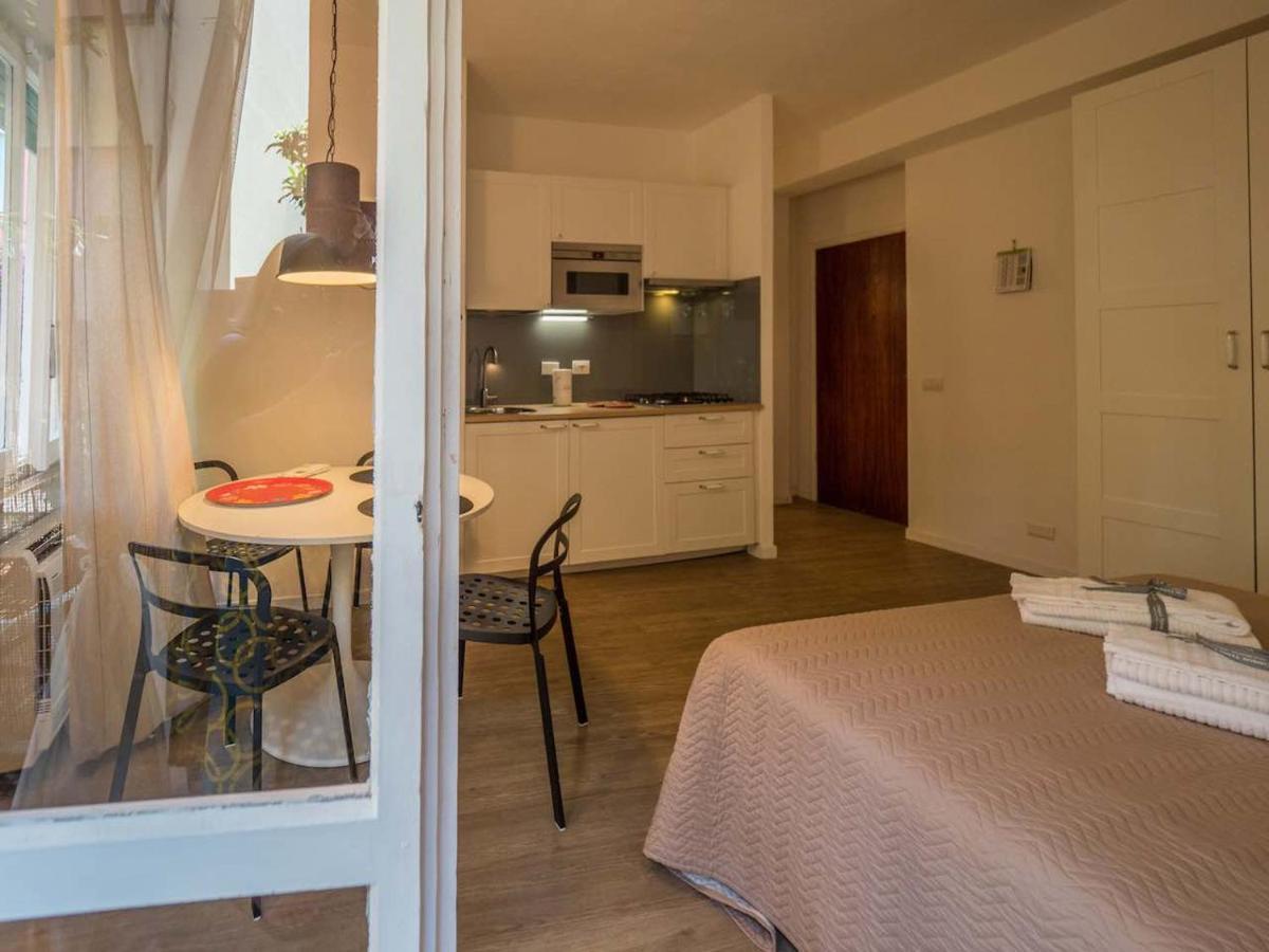 Il Giardino Di Ada Ground Floor Studio With Ac And Patio Monterosso al Mare Luaran gambar